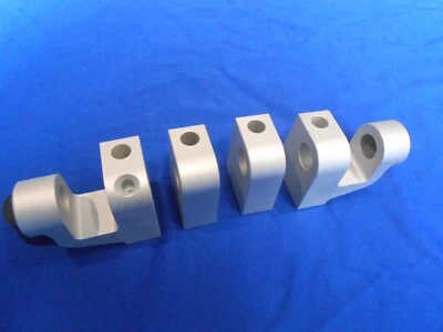 Triumph TR2 TR3 TR3a TR4 TR4A Rocker shaft Alloy Pedestal Kit trshop.co.uk 1974 - Image 1 of 4