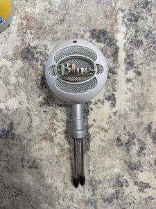 MINT Blue Snowball iCE USB Microphone A00122 w/ Stand  -USED - Picture 1 of 4