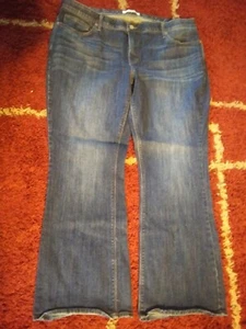 Women's Levi's 525 Bootcut Perfect Waist Denim Dark Blue Jeans Stretch Size 24M - Picture 1 of 8