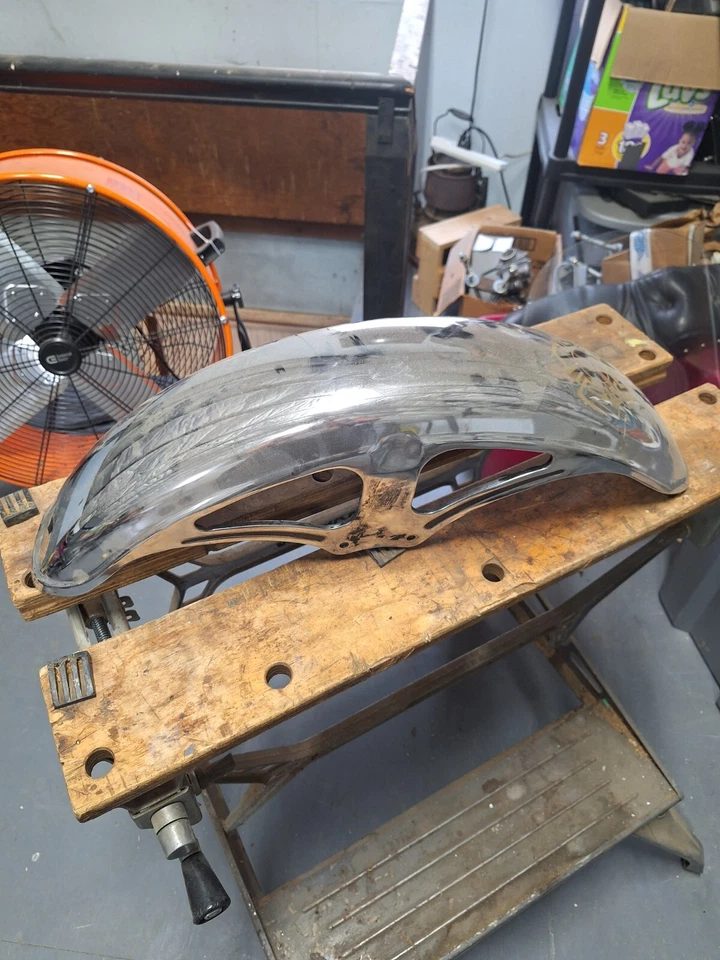 Genuine Yamaha Chrome Front Fender Virago 750 XV750 1981-1982 - Image 1 of 1