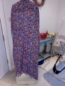 Extra large scarf shawl 75" x 38"polyester. blue grey with pink flowers - Picture 1 of 4