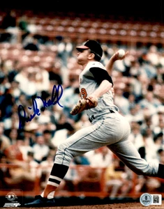Dick Hall Signed Baltimore Orioles 8x10 Photo Beckett COA - Picture 1 of 1