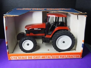 SpecCast Fiat G240 Tractor #9624711DS First Edition 1994 1/16 Diecast Metal - Picture 1 of 8