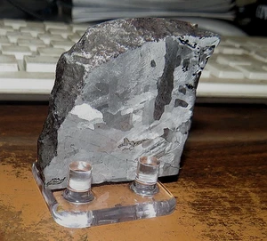 BEAUTY 136 GM CANYON DIABLO ETCHED METEORITE SLICE AMAZING ETCH QUALITY JAL USA - Picture 1 of 7