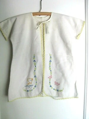 复古婴儿或娃娃白色法兰绒手工刺绣浴袍礼服睡衣 — 第 1/4 张图片