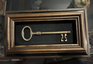 Large Framed Antique Brass Skeleton Key 5.5 X9.75 In - Picture 1 of 4