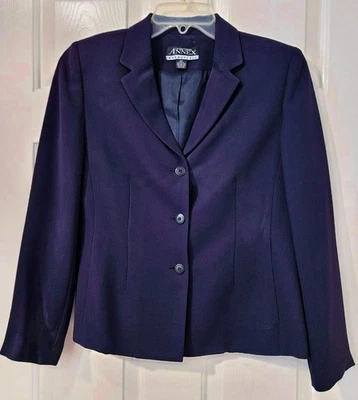 Casual Corner Annex Women's Suit~Jacket/Blazer~Navy Blue~Lined~Size 8P~3 Button - Image 1 of 4