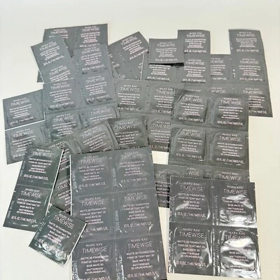 Base Mary Kay Timewise Mate 3D Beige 180 Combinación a Aceitosa - 63 Muestras Foto 1 de 4