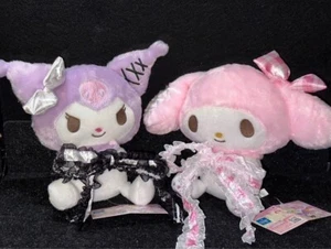My Melody Kuromi CONJUNTO de 2 GRANDES 30 cm Peluche Diario Abrazo Cinta Estilo Lolita Furyu - Imagen 1 de 11