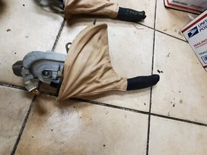 1997-1998-1999-2000-2001-2002-2003 BMW 5 SERIES E39 HAND BRAKE WITH BOOT TAN - Picture 1 of 3