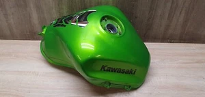 Tanque de combustible/tanque de gasolina Kawasaki Z1000SX 2017 - Imagen 1 de 22