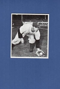 1947 Bowman #16 PEE WEE REESE, Dodgers HOF ~ 1976 HRT/RES EPSCC Promotional NM A - Picture 1 of 2