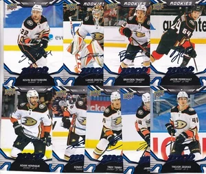 ANAHEIM DUCKS 2022-23 22-23 UPPER DECK MVP BLUE COMPLETE TEAM SET W/SP'S (9) - Bild 1 von 1