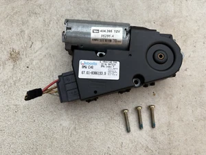 BMW E46 325i 330i SUNROOF MOTOR w/ BOLTS OEM - Picture 1 of 12