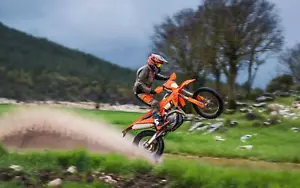 2025 NEW KTM 250 EXCF Six Days, 250cc, EXC-F, Family-Run since 1978 PRICE DROP! - Picture 1 of 14
