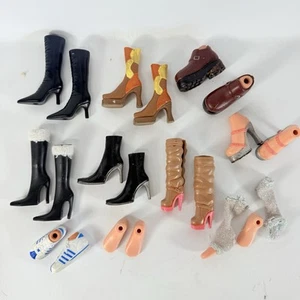 Bratz Schuhe Sneaker Stiefel Füße Paket 10 Paar - Bild 1 von 12