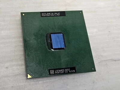 Intel Pentium III 933MHz, Socket 370, 133MHz FSB, 256KB, SL52Q, Coppermine - Image 1 of 2