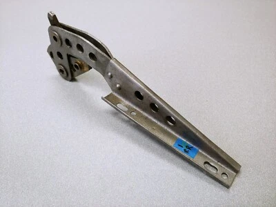 NICE ORIGINAL GENUINE PORSCHE 356 356A 356B 356C RIGHT REAR ENGINE LID HINGE #1 - Изображение 1 из 4