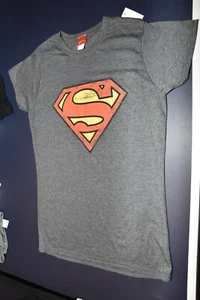 CAMISETA SUPERMAN MUJER TALLA MEDIANA - Imagen 1 de 1