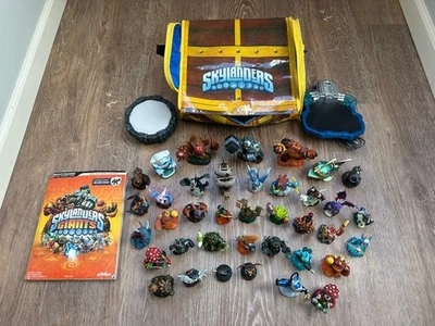Skylanders Lot - 38 Figures with 2 portals, bag and magazine - Image 1 of 4