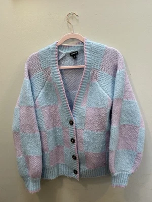 Cárdigan Suéter Torrid Para Mujer L/12 Azul Rosa Camille Cuadros Verano Canción Preppy Foto 1 de 4