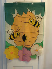 Bee House Flag Pre Owned 27”x42”