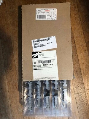 QTY 100 - 3M  3440-5002  Header Through Hole, Right Angle 30 position 0.1" - Image 1 of 2