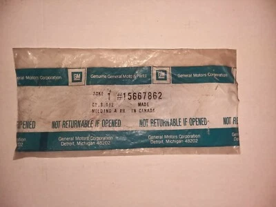 CUERPO/AJUSTE EXTERIOR ORIGINAL GM 15667862 - GUARDABARROS PARA 1996 GMC G3500 (DELANTERO DERECHO) Foto 1 de 3