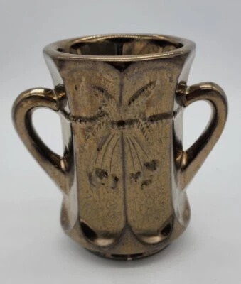 Jarrón Haeger Cerámica Doble Mango Loving Cup Cerezas en Relieve Esmalte Metálico Foto 1 de 4