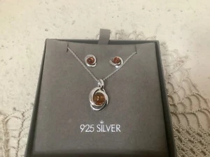 925 Sterling Silver Amber Pendant 17' Necklace Earrings Set NEW - Picture 1 of 4