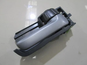 Genuine 2013 SUZUKI ALTO GL 1.0L K10BN 09-15 AUTO 1x Right Interior Door handle - Foto 1 di 12