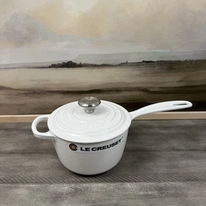 Le Creuset Signature Enameled Cast Iron Saucepan 1 3/4-Qt. Matte White Read OB - Picture 1 of 19
