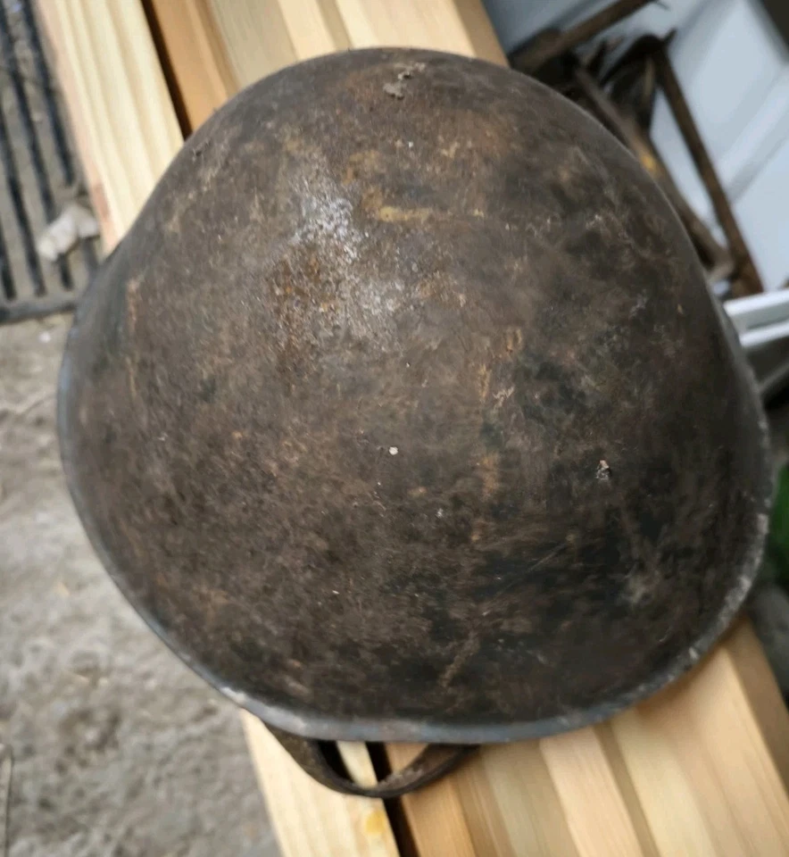 NVA Stahlhelm DDR Original Militaria Ostdeutschland Deko - Bild 1 von 4