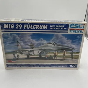 ESCI MIG-29 Fulcrum With Ground Crew And Pilot 1/72 Scale Model New Open Box - Picture 1 of 14
