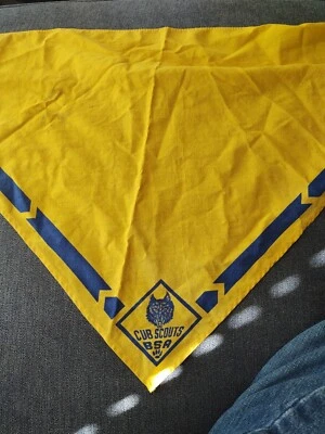 vintage 60s CUB SCOUTS BSA BOYS YELLOW TRIANGULAR NECKERCHIEF UNIFORM BANDANA - Image 1 of 4