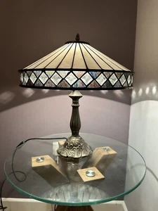PRECIOSA LÁMPARA DE MESA ESTILO TIFFANY BRONCE DIAMANTE VIDRIO - Imagen 1 de 14