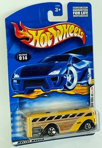 2001 First EDITIONS Surfin School Bus Hot Wheels Diecast Mattel #014 NEW - Picture 1 of 4