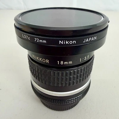 Lente de enfoque manual ultra ancha Nikon Nikkor 18 mm f/3,5 AI-S - Vidrio limpio - Japón Foto 1 de 4