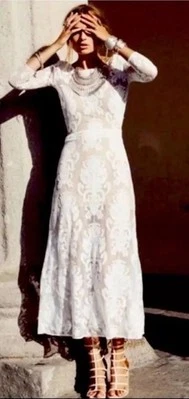 Nuevo con etiquetas Vestido For Love & Lemons San Marco Pequeño Encaje Transparente Desnudo Blanco Boho Midi Foto 1 de 4