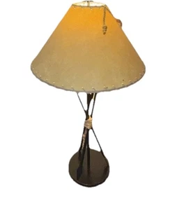 Lamp - Picture 1 of 8