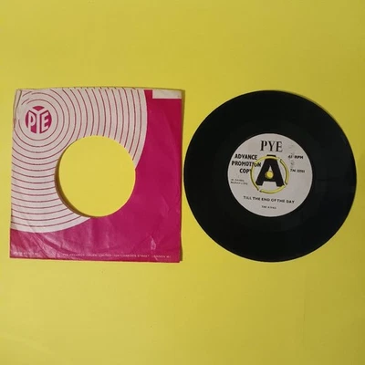 The Kinks - Till The End Of The Day UK 7" 45 PROMO - 1965 - 7N 15981 - Used - VG - Image 1 of 2