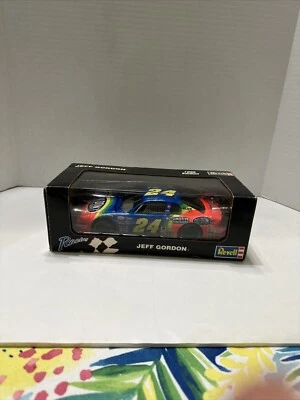 Jeff Gordon DuPont Revell Racing 1996 Edition 1/24 Scale NASCAR Diecast New - Image 1 of 4