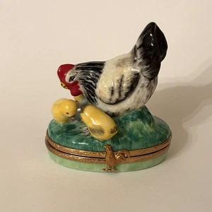 Limoges Peint Main Hen and Chicks Trinket Box Made in France - Picture 1 of 7