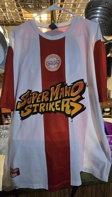 Camiseta Super Mario Strikers Gamecube Nintendo 2005 roja para hombre’s  Foto 1 de 4
