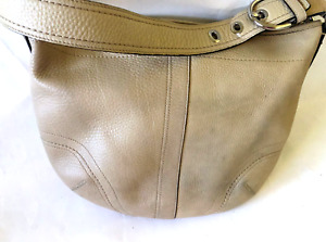 COACH Soho Beige Shoulder Bag Hobo Pebbled Leather Purse L0751-F10907 