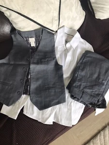 Boys 3 Piece smart Suit from monsoon for Age 7 colour grey - Picture 1 of 3