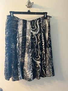 CHICOS Rock schwarz weiß nichts passt gefüttert wirbelnd Metallic-Akzent Seitenreißverschluss - Bild 1 von 6