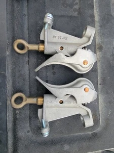 2 abrazaderas de tierra Chance liso de aluminio para pico de pato con tornillo para ojos P600-1746 1.162" Owb - Imagen 1 de 5