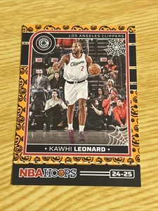 2025 Panini Haunted Hoops Orange Pumpkin #194 Kawhi Leonard - Bild 1 von 2