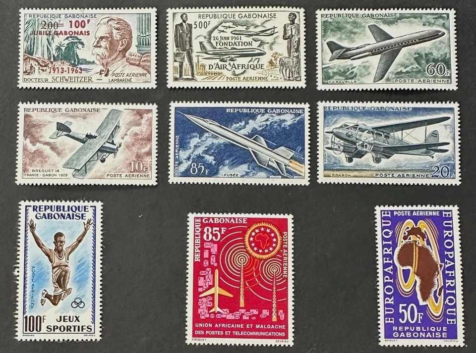 Hermoso correo aéreo con bisagras ligeras Gabon como nuevo Foto 1 de 1